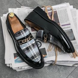 Dress Shoes High Quality Italian Shoe for Men Loafers Casual Luxury Leather Slipon British Style Striped Soft Moccasins 231030