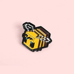 Cartoon Game Enamel Pin Custom Insect Bee Animal Brooch Clothes Bag Lapel Badge Cartoon Pin Jewelry Gift Wholesale Fashion JewelryBrooches pin game wholesale