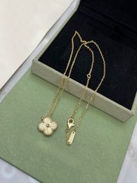 Four-leaf clover single flower necklace Gold laser style vanly cleefly classic pendant necklace Fashion style everything necklace Jewellery hot