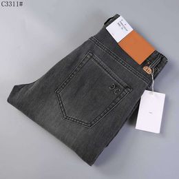 Men's Jeans Designer 2023 Casual Pants Luxury Brand High Street Straight Jean Mens Blue Washed Big Hole Zipper Biker Black Pant 29-40 98iis 1DY3