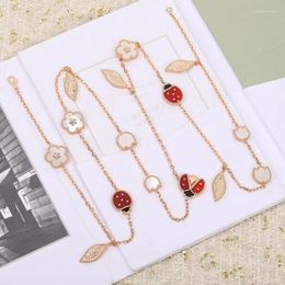 Pendants European And American Premium White Shell Plum Blossom Ladybird Necklace 925 Silver Gilded Lady Jewelry Gift