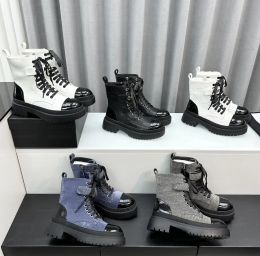 Combat Designer Women Boot Leather Platform Martin Spesso tallone di alta qualità Cavaliere Booties inverno inverno 4 93 ie