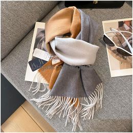 Scarves 3 Colours Light Luxury 100% Pure Wool Shawl Tassel Gradient Colour Blocking Scarf Warm Winter Gifts For Drop Delivery Fashion Ac Dhrxq