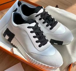 Scarpe casual di lusso Scarpe da rimbalzo Sneakers Tela tecnica Pelle scamosciata Pelle di capra Sport Suola leggera Scarpe da ginnastica Marche Sport da uomo Suola in gomma Misura da passeggio