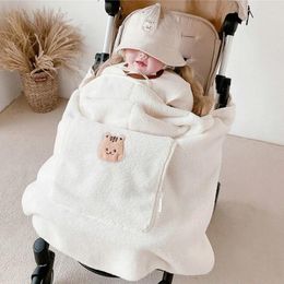 Blankets Fleece Windproof Baby Stroller Blanket Embroidery Bear Winter Swaddle Wrap Kids Infant Nap Warm Quilt 80X85cm