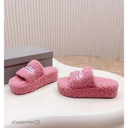 Furry Sandals Slipper Shearling b Family Thick Sole Balencaiiga Wool Women 2023 New Autumn Winter Cotton with Letter Embroidered Sandal Lamb JRIM