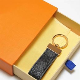 Luxury designer Keychain Buckle lovers Car key-ring Handmade Leather Designers Keychains Men Women Bag key rings Pendant Accessori2883