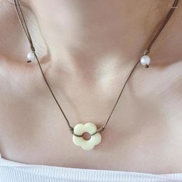 Pendant Necklaces European And American Jewellery Flower All-matched Clavicle Chain Adjustable Drawing Rope Cold Wind Neck Dropship