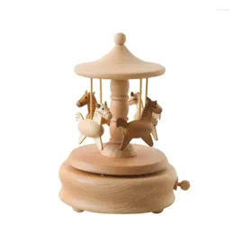 Decorative Figurines Romantic Wooden Music Box Rotating Handcraft Collection Home Decoration