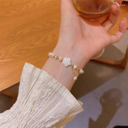 Link Bracelets Fashion Trend Unique Design Elegant Delicate Light Luxury White Camellia Pearl Double Layer Bracelet Women Jewellery Party Gift