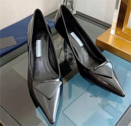 Designer Sandals Triangle High Heels Luxury Brand Sheet metal Logo Pointed Toes 3.5cm 7.5cm pumps Women Black White Pink Leather Heels Sandal Lady Wedding Party Sandal