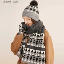 Scarves Fashion Winter Knitted Gloves Scarves Hats Three Piece Set Wool Warm and Cold Resistant Pompom Beanie Hat High-end Design Suit Q231031
