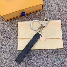 2023 Brand Keychain Key Chain Buckle lovers Black Car Keychain Brown Multi Luxury Designer Handmade Leather Keychains Men Women Bags Pendant Accessories