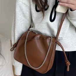 Shoulder Bags Cool Women's Soul Bag Simple Handle Girl Cross Body Bag High Capacity Pu Leater Women's Club Bagcatlin_fashion_bags