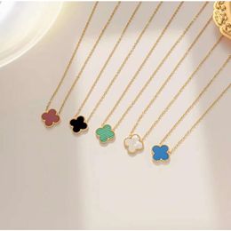 Fashion Pendant Necklaces for women Elegant 4/Four Leaf Clover locket Necklace Highly Quality Choker chains Designer Jewellery 18K Plated gold girls Gift3