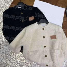 Women Sweater Cardigan Jacket Long Sleeve Knit Jackets Outerwear Luxury Design Elegant Jackets Sweaters