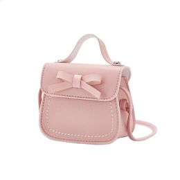Backpacks Kids Little Messenger Bag for Girls Cute Bow Design Shoulder Bags Children Stylish and Functional 310 Years Purses 231030