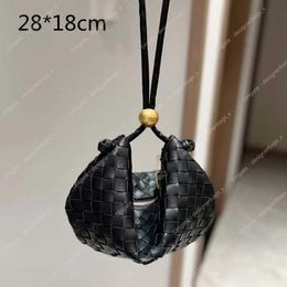 Woman Crochet Single Brand Tote Bags Small Designer Luxury clutch Bag Woven Shoulder Handbag Handbags Purse Bead 5a Quality Plain