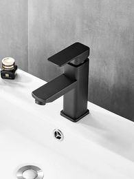 Kitchen Faucets 1pc Metal Bathroom and Cold Water Faucet for Single Lever One Hole Lavatory Basin Deck Mount Matte Black Anodized Silver 231030