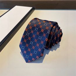 Designer Cheque Tie Men Classical Silk Ties Casual Neck Tie Father Gift Hand Knitted Cravat Mens Necktie