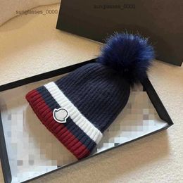 2023 Winter Beanie Monclair Hat Women Mens Designer Authentic Knitted Oversized Fox Fur Ball Official Website 1 Caps High Quality C6XQ