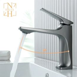 Kitchen Faucets NHLYX Modern Bathroom Sink Faucet Single Handle Deck Mounted Wash Basin Water Tap Brass Core And Cold Mixer Torneira Pia 231030