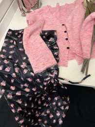 Work Dresses Fashion Ageing A Whole Set Of 2023 Spring Thin Cover Meat Knitted Jumper Floral Half-body Skirt Two-piece Tide