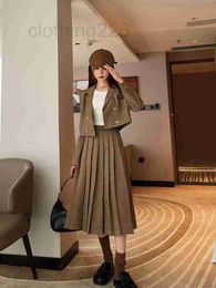 Women's Jackets Designer High end Product 2023 Autumn/Winter New Metal Button 100 Pleated Half Skirt Short Qianniao Checker Suit Coat 3J4F