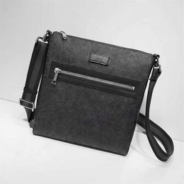 2021 TOP fashion high-quality leather bag -selling men and women messenger 523 599 size 21 23 4cm242x