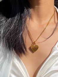 2023 cute lovely gold thin stainless steel chain high quality heart Pendant women zircon Temperament long Clavicle necklace wholesale