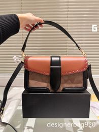 Handbags Trendy Letter Luxury Bag Leather Bucket Bag Trend Gold or Silver Buckle Thick Strap Travel Office Shopping Weekend Designers Bags tappy fashion handbags