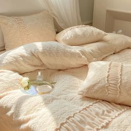 Bedding sets luxury Artificial snow Rabbit fleece Winter Spring Set queen Warm Duvet Cover with Sheets high end king size bed set 231030