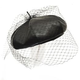 Berets Fascinating Black Hat Chic Leather French Beret With Veil Mesh Show Double Layer Women Beret Beanies Cap 231030