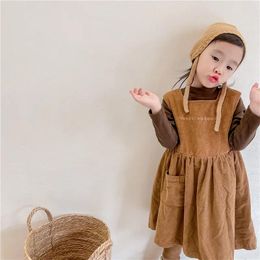 Girl Dresses 2023 Winter Baby Girls Corduroy Sleeveless Embroidery Letter Korean Style Thicken Warm Toddlers Kids Vest Dress