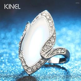 Cluster Rings 2023 Luxury Fashion Big Oval Opal Ring Vintage Look Silver Plated White Crystal For Women Gift