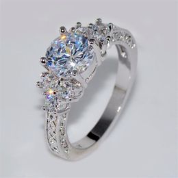 Fashion Cute Female Girls White Round Wedding Ring Luxury 925 Sterling Silver Diamond Ring Promise Engagement Rings For Women272J