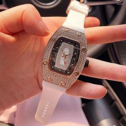 Wristwatches Luxury Fashion Women Watch Full Diamond Movement Waterproof Wine Barrel Slight Glow Luminous Ladies For Girls Relogio