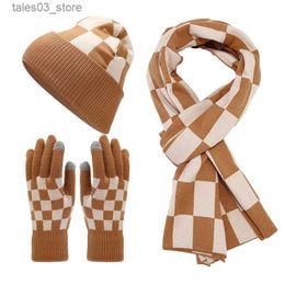 Scarves 3Pcs Women Winter Knitted Scarf Hat Glove Soft Warm Cold Windproof Plaid Wool Suit Thicken Touch Screen Gloves Cycling Snow Caps Q231031