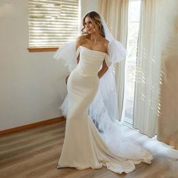 Off the Shoulder Mermaid Wedding Bridal Dresses Pleat Neck Button Back Wedding Gowns Satin Sweep Train Robe De Mariee