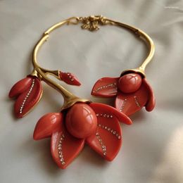 Choker Timeless Wonder Fancy Geo Resin Floral Statement Necklace For Women Designer Jewellery Goth Top Runway Rare Set 6433