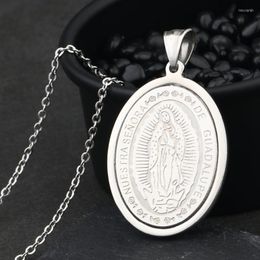 Pendant Necklaces Oval Shape Inscribed Stainless Steel Light For Men Women Link Chain Jewelry Silver Color Human Christian MN130