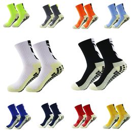 New breathable outdoor sports basketball running socks camping mountaineering socks high quality non slip football socks