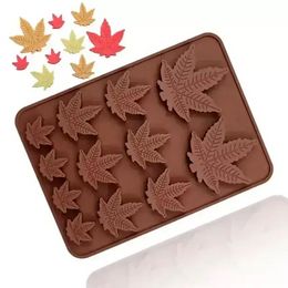 Christmas Baking Moulds DIY Moulds Size Maple Leaf Biscuit Jelly Mould Silicone Chocolate Mould FY5441