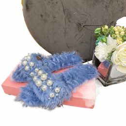 2022 Sandalen Winter Slide Damen Sandalen Hausschuhe Designer Luxus Wolle Flats Perle Gummi Flip Flops