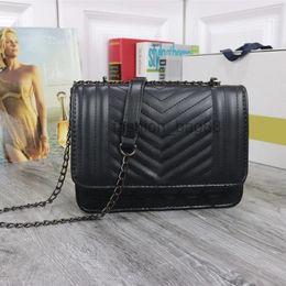 Handtasche Frauen Luxurys Designer Taschen Farbe Lässige Reise Silberkette Kleine quadratische Tasche PU-Material Mode Umhängetasche Brieftasche cm 2022