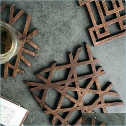 Mats Pads Hollow Wood Mats For Dining Creative Vintage Black Insation Pad Coasters Solid Tea Table Protective Pads T7C Homeindustry Dhgf6