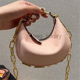 Hobo Designer Wrist Bag Half Moon Zip Fastening Vintage Bottom Golden Metal Letter Luxurys Cross Body Top Quality Womens Clutch Bag