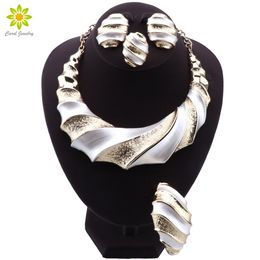 Nigerian Fashion Jewellery Sets Gold Plated Necklace Bracelet Women Dubai Jewellery Set Earrings Wedding Bridal Ring