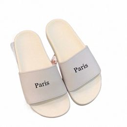 Hausschuhe Luxus Designer Paris Familie Frauen Sandalen Männer Slipper Brief Klassische Pool Paar Gummi Hausschuhe Heatshoes 35-44