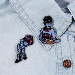 Brooches 2022 Beetlejuice Lady Badge Sets Hard Enamel Supernatural Fans Punk Flair Accessory 80s Horror Movie Brooch